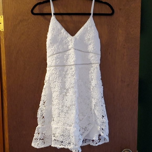 Abercrombie & Fitch Dresses & Skirts - NWT A&F All Over Lace Dress